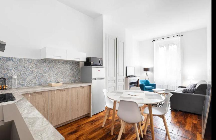 Appartement 2 Pieces Jean Mace Et Stationnement Lyon Exterior photo