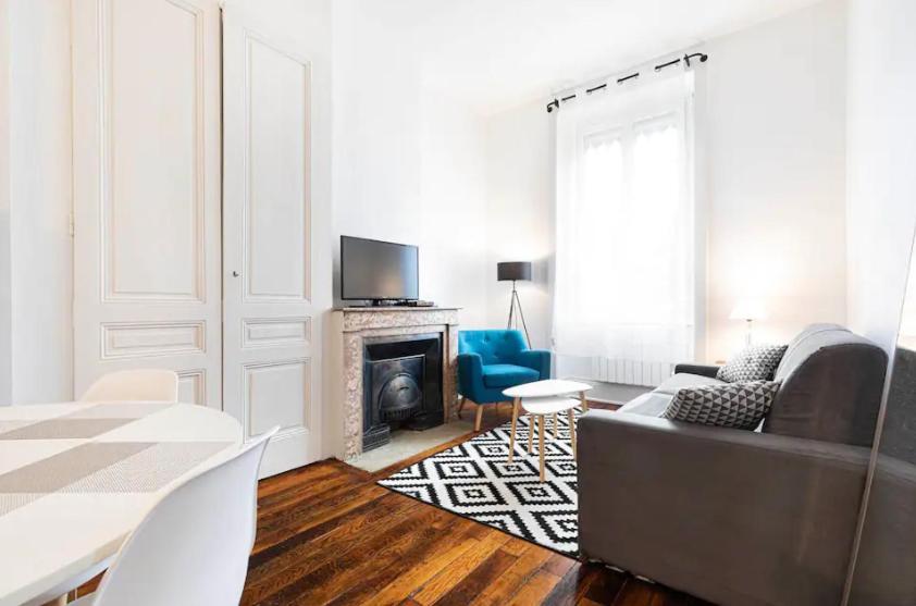 Appartement 2 Pieces Jean Mace Et Stationnement Lyon Exterior photo
